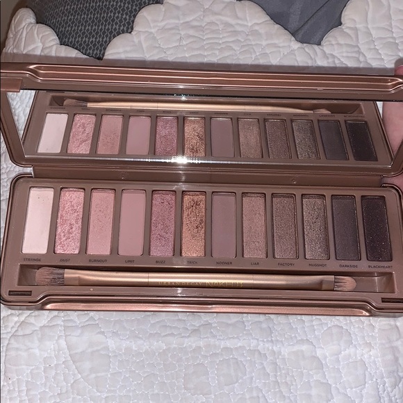 Urban Decay Naked 3 Pallete - Picture 2 of 2